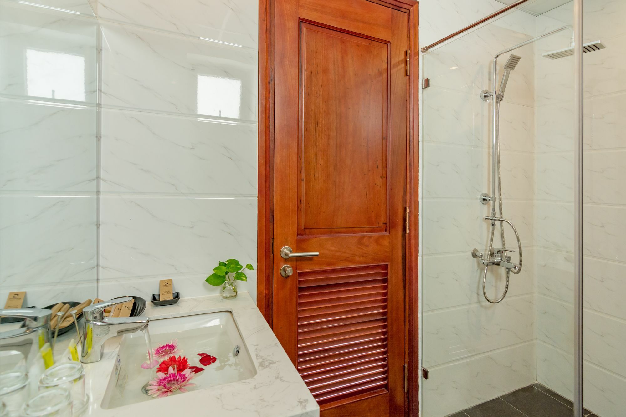 دا نانغ Salamander Apartment Hotel المظهر الخارجي الصورة